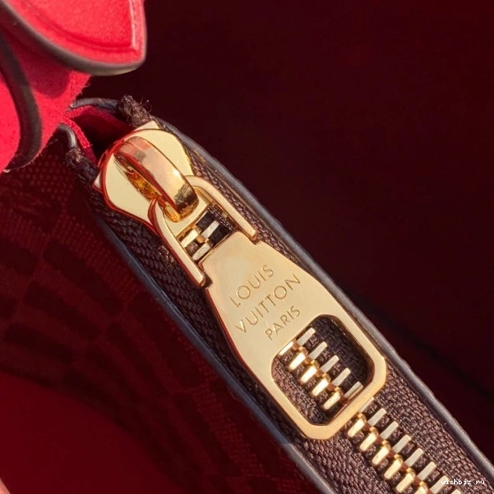 WIS VUITTON LOUIS NÉONOÉ 0728